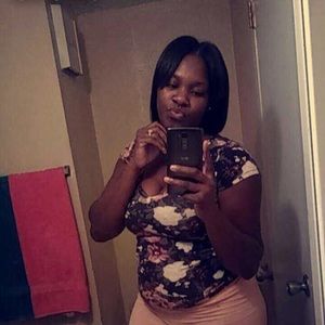 Meet your Posher, Lashawnda